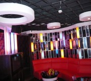 包箱吊頂及背景