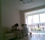 完工客廳另一面