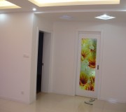 衛(wèi)生間與臥室的門