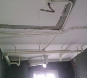 衛(wèi)生間頂面管道