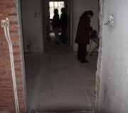 客廳地面線路排放