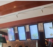 面包房開(kāi)業(yè)中：收銀臺(tái)